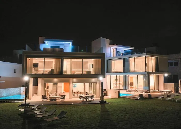 Mythical Zeus And Venus Villa Protaras