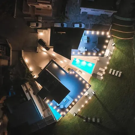 فيلة Mythical Zeus And Venus بروتاراس