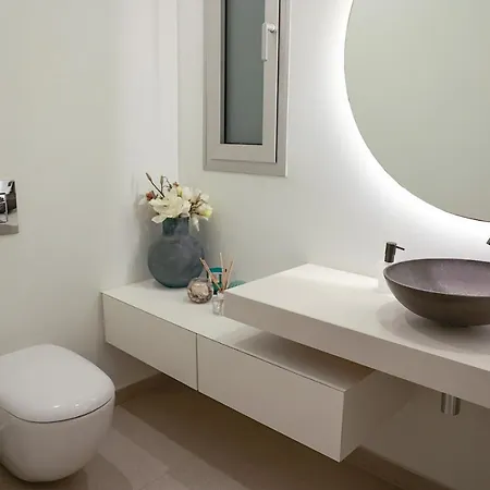 Willa Mythical Zeus And Venus *