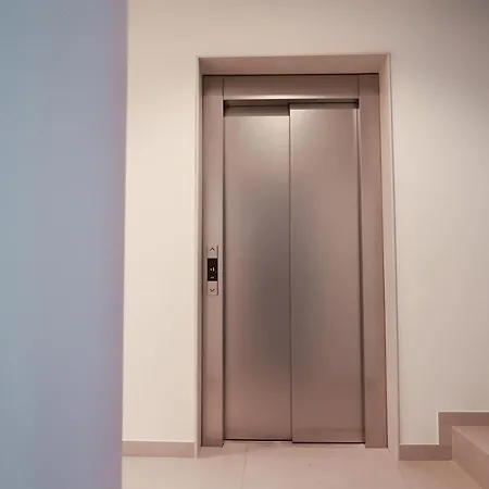 Willa Mythical Zeus And Venus *