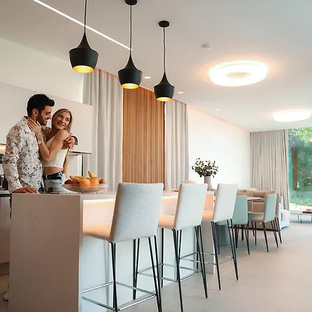 Willa Mythical Zeus And Venus Protaras