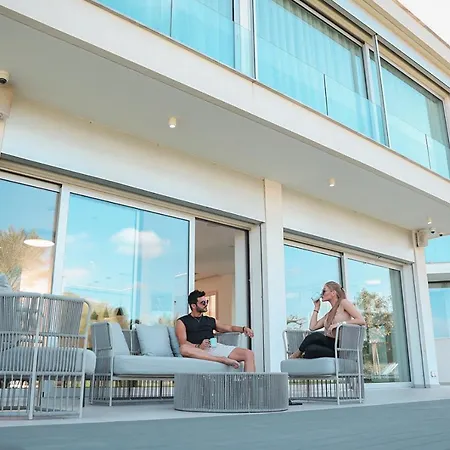 Mythical Zeus And Venus فيلة