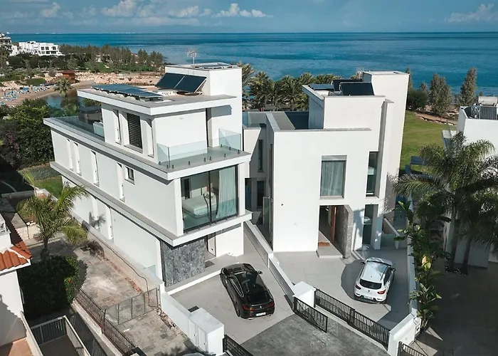 Mythical Zeus And Venus